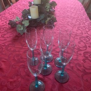 6 Wine Glasses